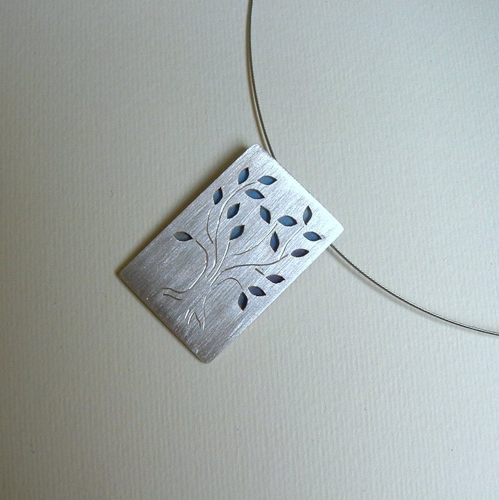 ARBRE pendant 02