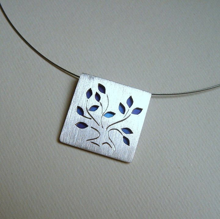 ARBRE pendant 01