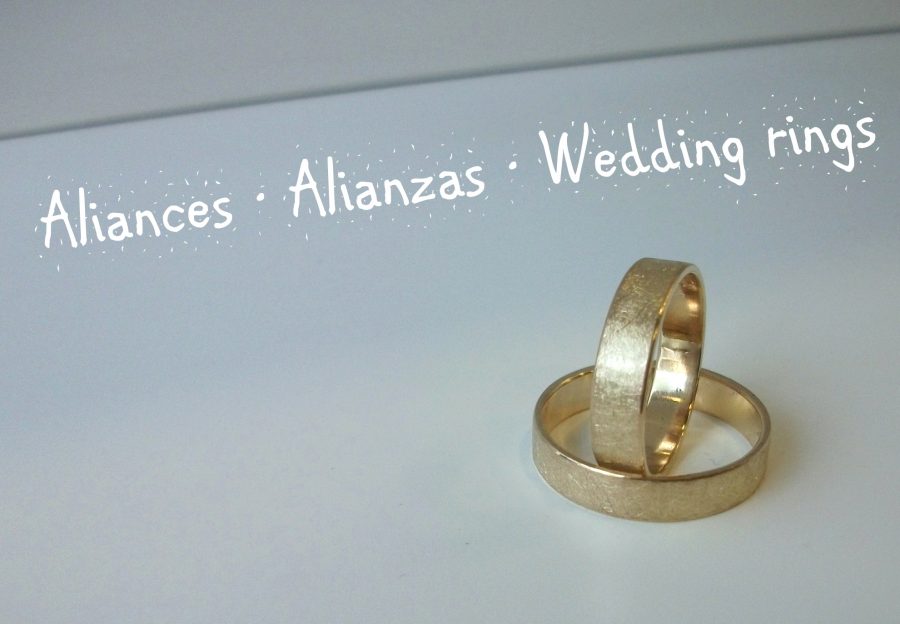 Customized wedding rings